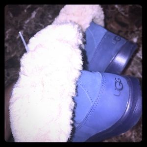 Women's UGG boots ( fur mid top )